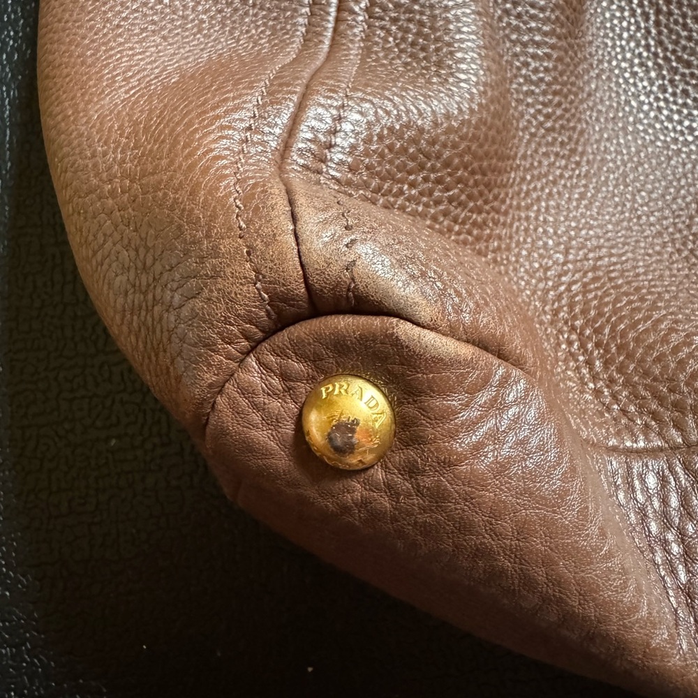 Prada Brown Leather Daino Vitello Tote with Side Pockets - Picture 5 of 13